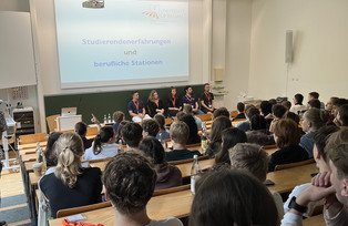Sommercamp 2025 Studienerfahrungen und berufliche Stationen
