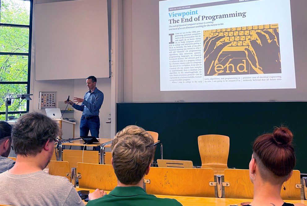 Prof. Dr. Gordon Fraser, Inhaber des Lehrstuhls für Software Engineering II