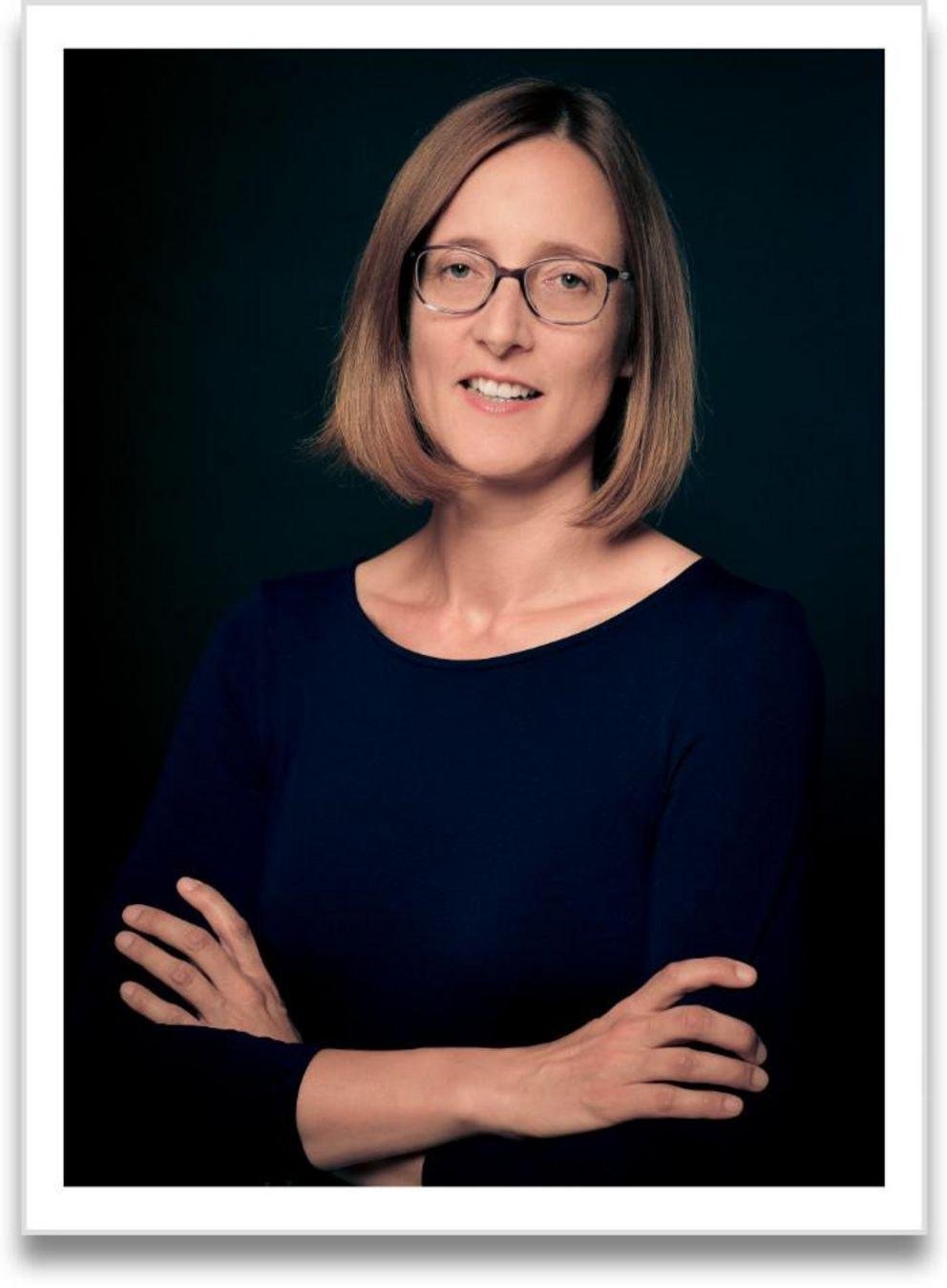 portrait hoch Prof. Dr. Stefanie Scherzinger