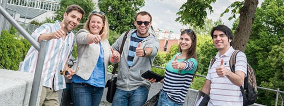Studierende der Universität Passau Studierende der Universität Passau