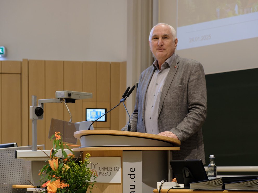 Pr&auml;sident Prof. Dr. Ulrich Bartosch