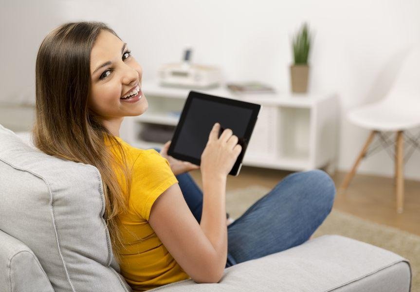 Studentin mit Tablet Studentin mit Tablet