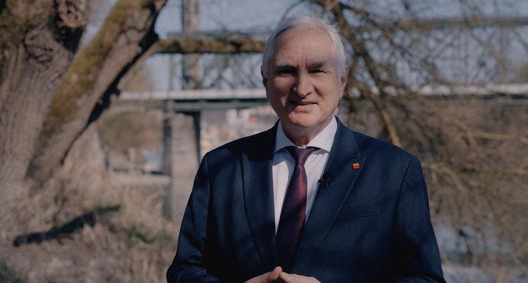 Professor Ulrich Bartosch