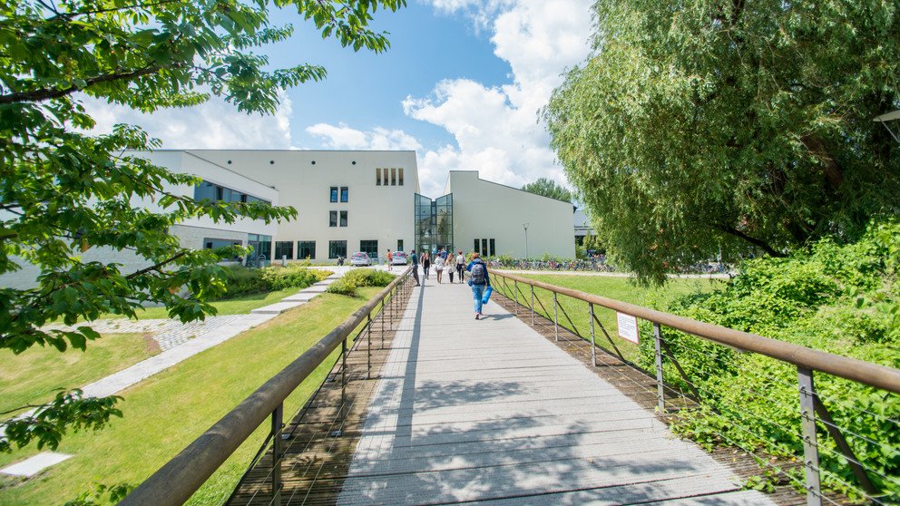 Fakult&auml;t f&uuml;r Informatik und Mathematik