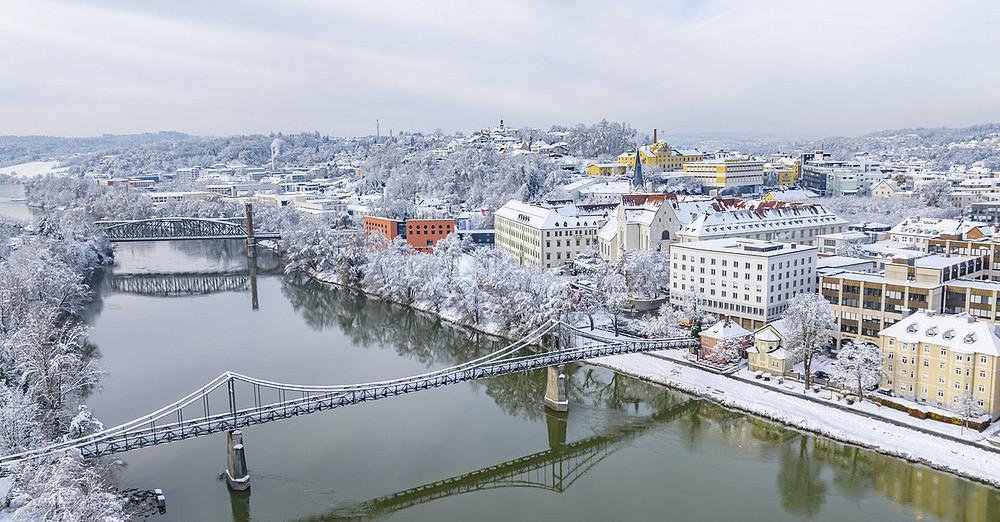 Drohnenaufnahme Passau im Winter