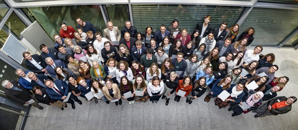 In diesem Jahr erhalten insgesamt 65 besonders begabte und engagierte Studierende an der Universität Passau ein Deutschlandstipendium. Foto: Universität Passau