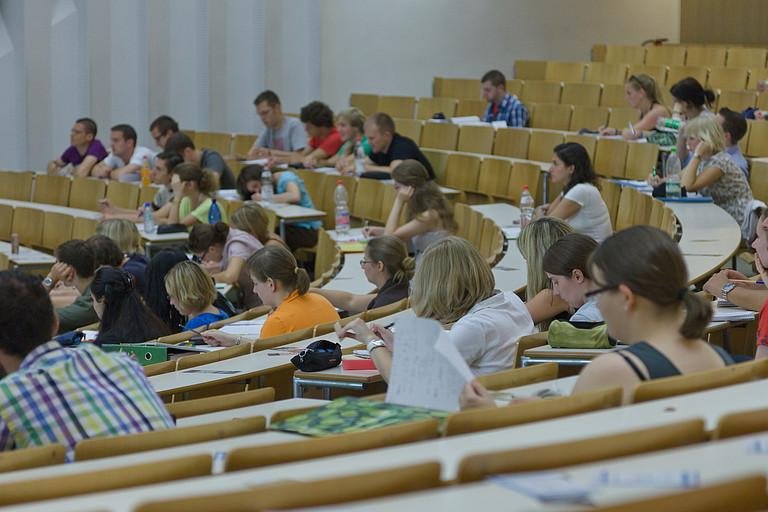 Studierende im Hrsaal des Audimax der Universitt Passau